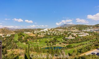 Casa adosada modernizada con vistas panorámicas en venta en las colinas de Marbella - Benahavís 807636 