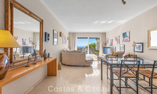 Espectacular ático con potencial de reforma en venta con vistas al golf y al mar en La Quinta, Marbella - Benahavís 807665 