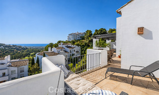Espectacular ático con potencial de reforma en venta con vistas al golf y al mar en La Quinta, Marbella - Benahavís 807670 
