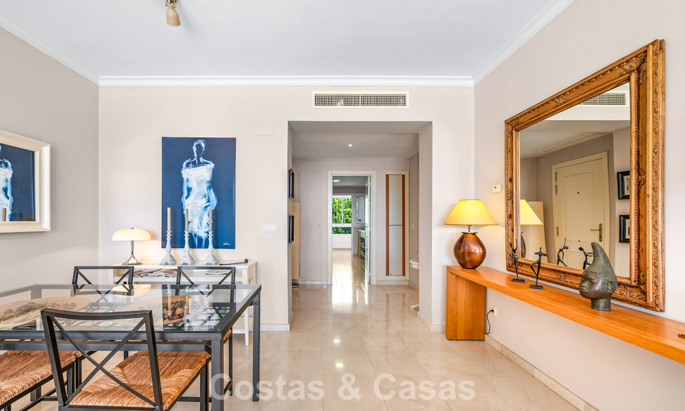 Espectacular ático con potencial de reforma en venta con vistas al golf y al mar en La Quinta, Marbella - Benahavís 807687
