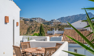 Espectacular ático con potencial de reforma en venta con vistas al golf y al mar en La Quinta, Marbella - Benahavís 807693 