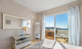 Espectacular ático con potencial de reforma en venta con vistas al golf y al mar en La Quinta, Marbella - Benahavís 807696 
