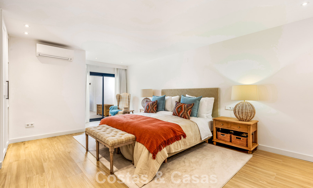 Villa de lujo en planta baja con arquitectura de estilo boutique español en venta en Sierra Blanca, en la Milla de Oro de Marbella 807647