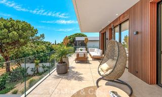 Exclusiva villa moderna de nueva construcción con vistas panorámicas en la prestigiosa Milla de Oro de Marbella 807801 