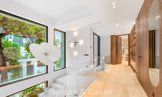 Exclusiva villa moderna de nueva construcción con vistas panorámicas en la prestigiosa Milla de Oro de Marbella 807803 