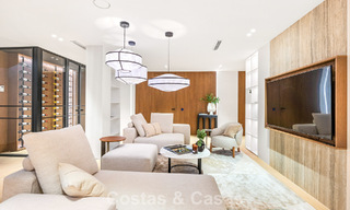 Exclusiva villa moderna de nueva construcción con vistas panorámicas en la prestigiosa Milla de Oro de Marbella 807821 