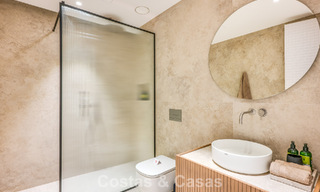 Exclusiva villa moderna de nueva construcción con vistas panorámicas en la prestigiosa Milla de Oro de Marbella 807826 