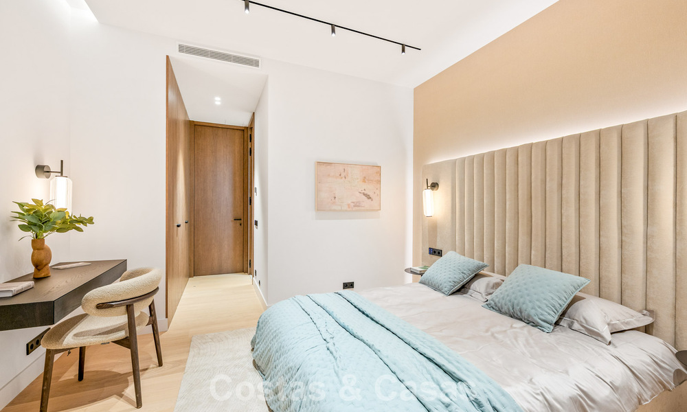 Exclusiva villa moderna de nueva construcción con vistas panorámicas en la prestigiosa Milla de Oro de Marbella 807842