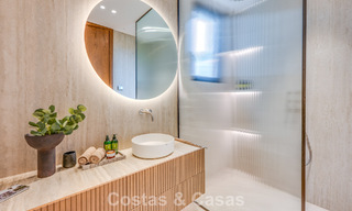 Exclusiva villa moderna de nueva construcción con vistas panorámicas en la prestigiosa Milla de Oro de Marbella 807843 