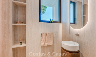 Exclusiva villa moderna de nueva construcción con vistas panorámicas en la prestigiosa Milla de Oro de Marbella 807850 