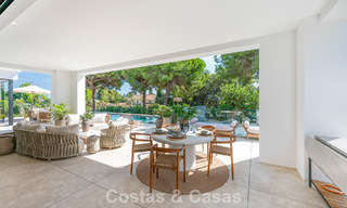 Exclusiva villa moderna de nueva construcción con vistas panorámicas en la prestigiosa Milla de Oro de Marbella 807851 