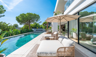 Exclusiva villa moderna de nueva construcción con vistas panorámicas en la prestigiosa Milla de Oro de Marbella 807857 