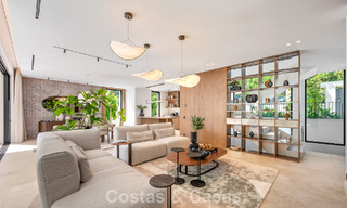 Exclusiva villa moderna de nueva construcción con vistas panorámicas en la prestigiosa Milla de Oro de Marbella 807887 