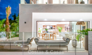 Exclusiva villa moderna de nueva construcción con vistas panorámicas en la prestigiosa Milla de Oro de Marbella 807931 
