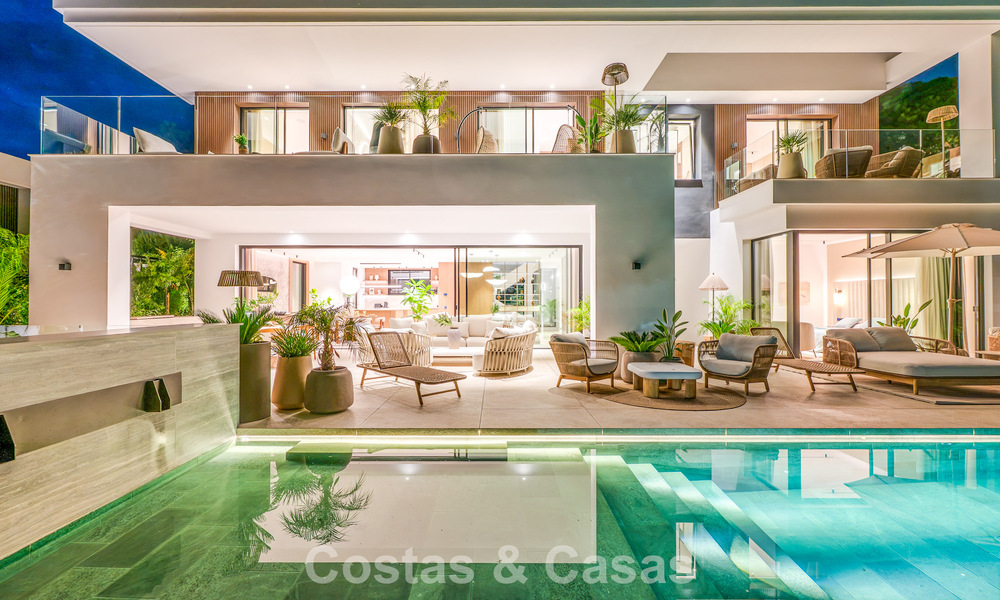 Exclusiva villa moderna de nueva construcción con vistas panorámicas en la prestigiosa Milla de Oro de Marbella 807932