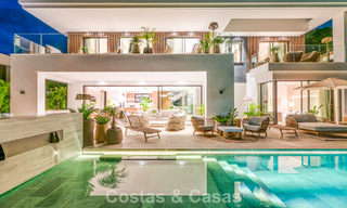 Exclusiva villa moderna de nueva construcción con vistas panorámicas en la prestigiosa Milla de Oro de Marbella 807932 