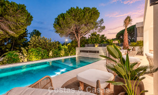 Exclusiva villa moderna de nueva construcción con vistas panorámicas en la prestigiosa Milla de Oro de Marbella 807934 
