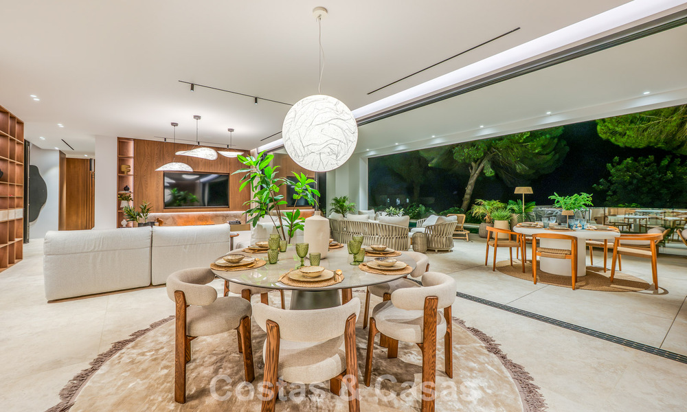 Exclusiva villa moderna de nueva construcción con vistas panorámicas en la prestigiosa Milla de Oro de Marbella 807938