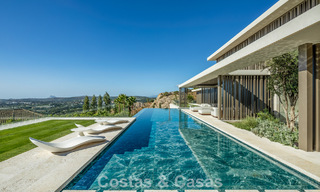 Villa nueva de vanguardia en venta con espectaculares vistas panorámicas en La Reserva Club, Sotogrande, Costa del Sol 807898 