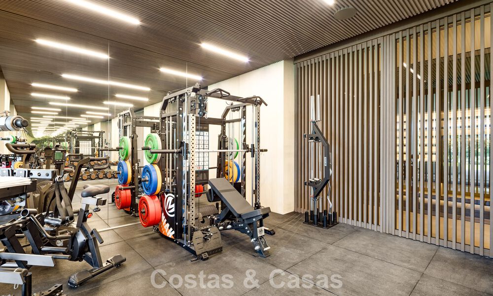 Villa nueva de vanguardia en venta con espectaculares vistas panorámicas en La Reserva Club, Sotogrande, Costa del Sol 807905