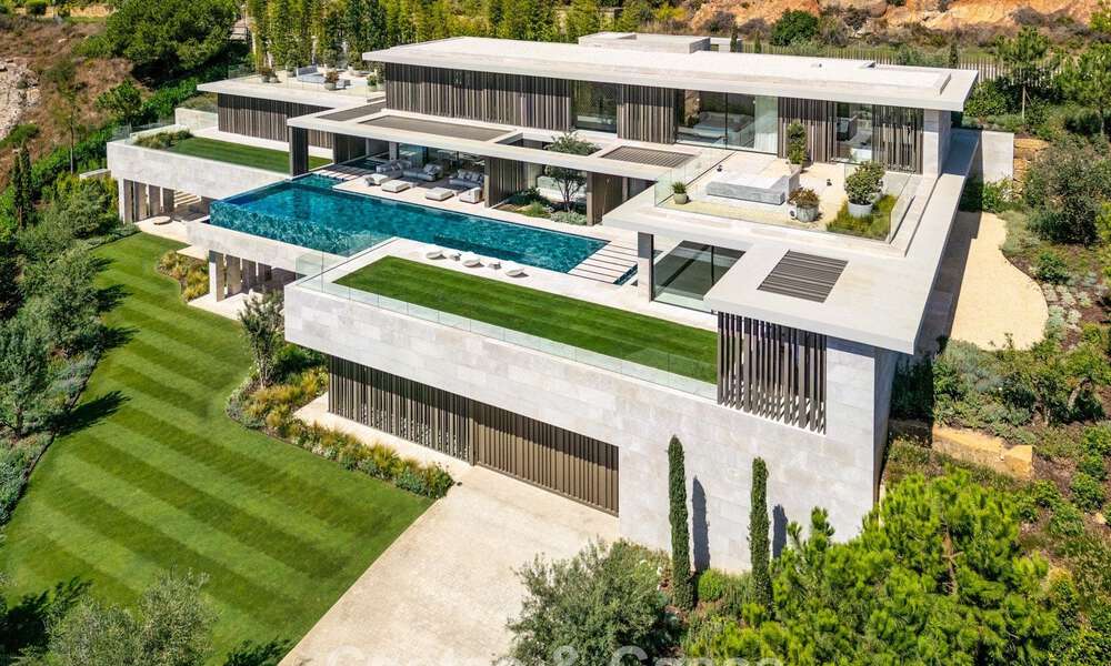 Villa nueva de vanguardia en venta con espectaculares vistas panorámicas en La Reserva Club, Sotogrande, Costa del Sol 807909