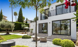 Villa modernizada de estilo mediterráneo contemporáneo en venta en el Valle del Golf de Nueva Andalucía, Marbella 807970 