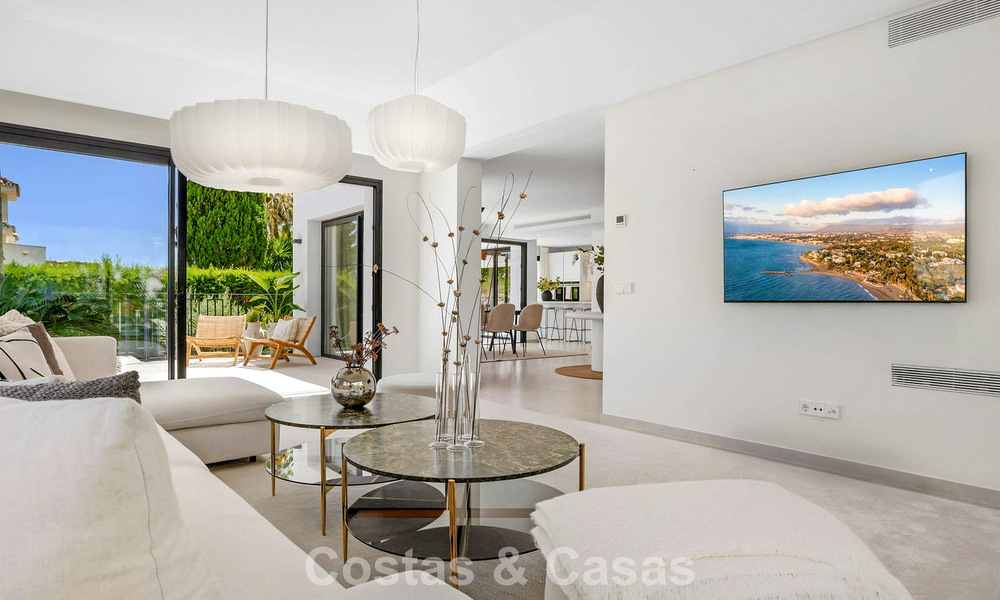 Villa modernizada de estilo mediterráneo contemporáneo en venta en el Valle del Golf de Nueva Andalucía, Marbella 807977