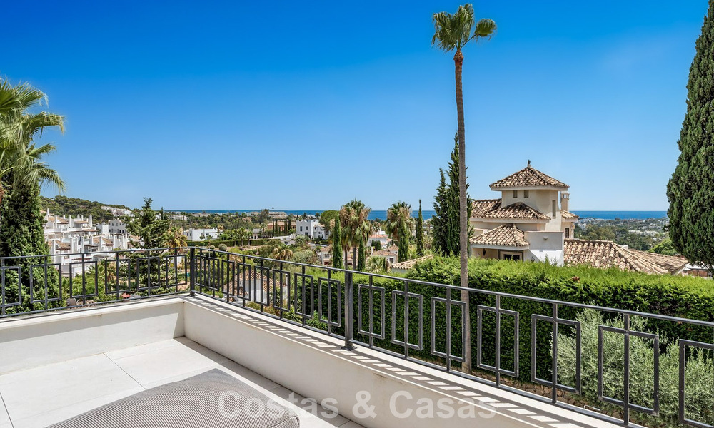 Villa modernizada de estilo mediterráneo contemporáneo en venta en el Valle del Golf de Nueva Andalucía, Marbella 807992