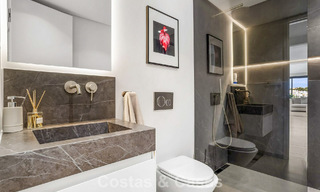Villa modernizada de estilo mediterráneo contemporáneo en venta en el Valle del Golf de Nueva Andalucía, Marbella 807997 