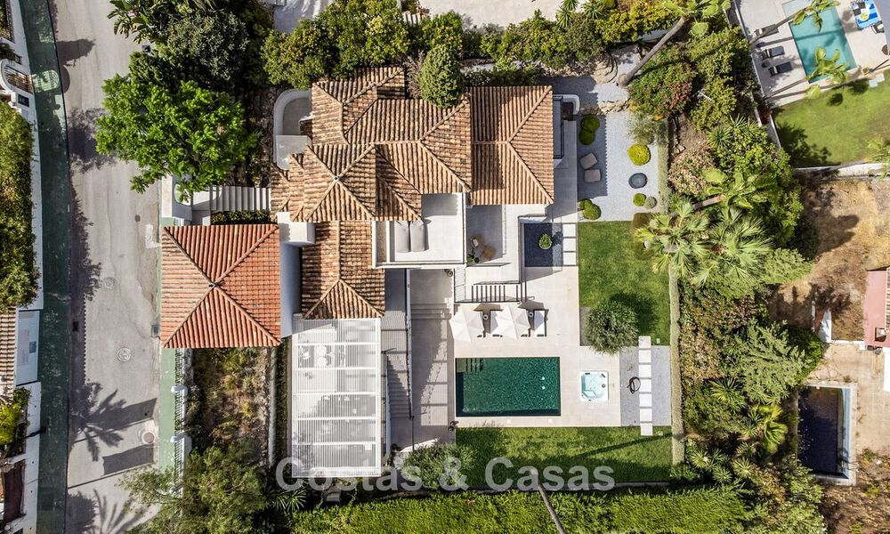 Villa modernizada de estilo mediterráneo contemporáneo en venta en el Valle del Golf de Nueva Andalucía, Marbella 808009