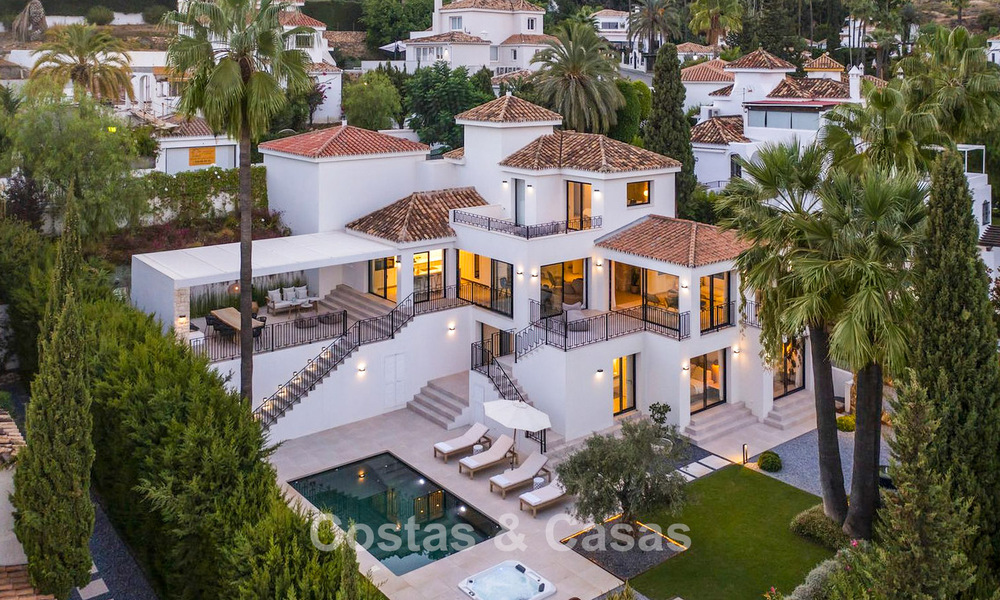 Villa modernizada de estilo mediterráneo contemporáneo en venta en el Valle del Golf de Nueva Andalucía, Marbella 808012