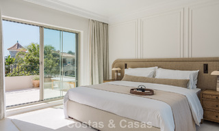 Villa mediterránea de lujo con interiores de inspiración francesa en venta en el corazón de Nueva Andalucía, Marbella 808046 