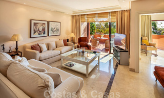 Apartamentos en venta en La Alzambra, a poca distancia a pie de Puerto Banús, en Nueva Andalucía, Marbella 807713 