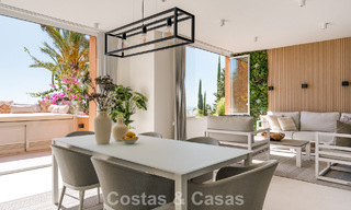 Ático dúplex de lujo con vistas panorámicas en venta en el valle del golf de Nueva Andalucía, Marbella 808061 