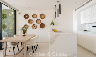 Ático dúplex de lujo con vistas panorámicas en venta en el valle del golf de Nueva Andalucía, Marbella 808064 