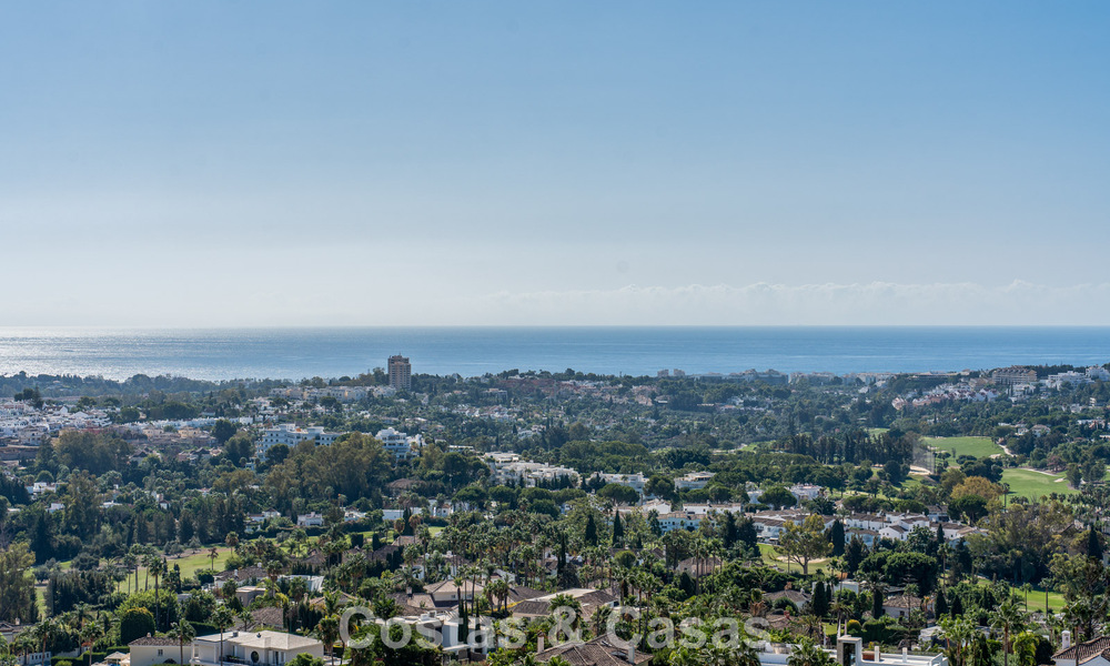 Ático dúplex de lujo con vistas panorámicas en venta en el valle del golf de Nueva Andalucía, Marbella 808072