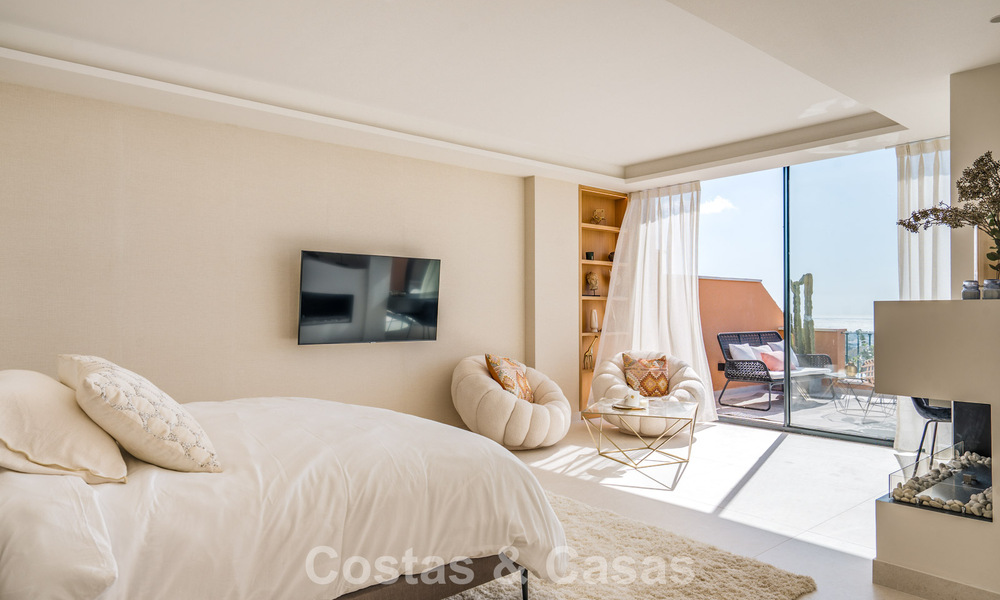 Ático dúplex de lujo con vistas panorámicas en venta en el valle del golf de Nueva Andalucía, Marbella 808074