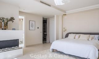 Ático dúplex de lujo con vistas panorámicas en venta en el valle del golf de Nueva Andalucía, Marbella 808078 