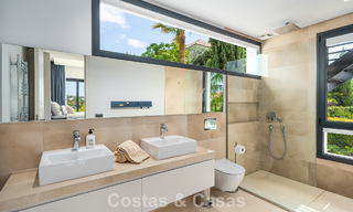 Villa de lujo contemporánea con diseño minimalista en venta en Nueva Andalucía, Marbella 808108 
