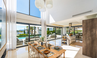 Villa de lujo contemporánea con diseño minimalista en venta en Nueva Andalucía, Marbella 808117 