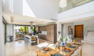 Villa de lujo contemporánea con diseño minimalista en venta en Nueva Andalucía, Marbella 808118 