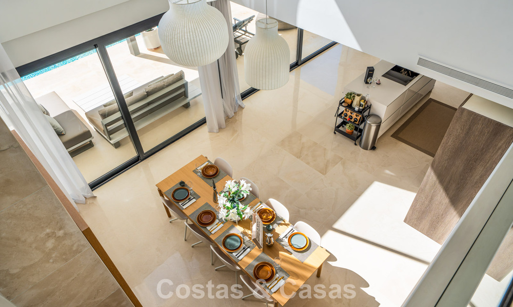 Villa de lujo contemporánea con diseño minimalista en venta en Nueva Andalucía, Marbella 808123