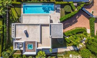 Villa de lujo contemporánea con diseño minimalista en venta en Nueva Andalucía, Marbella 808126 