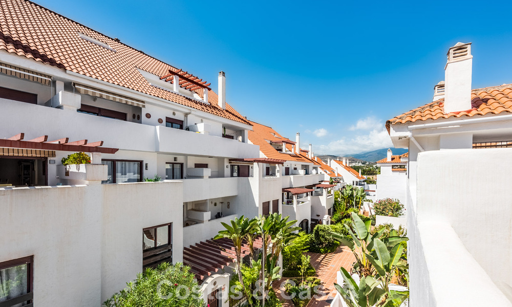 Amplios apartamentos en venta en La Maestranza a un paso de todos los servicios en Nueva Andalucía, Marbella 808256