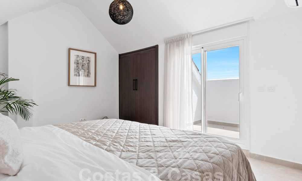 Amplios apartamentos en venta en La Maestranza a un paso de todos los servicios en Nueva Andalucía, Marbella 808298