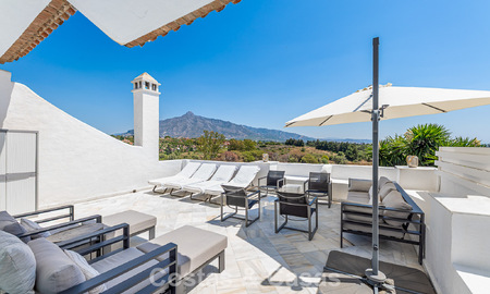 Encantadora casa adosada en venta en una urbanización cerrada, a un paso de Puerto Banús, Marbella 808520