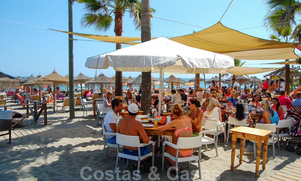 Apartamentos situado en hotel en primera línea de playa en Puerto Banús - Marbella 32060