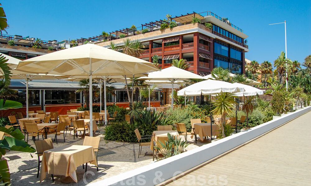 Apartamentos situado en hotel en primera línea de playa en Puerto Banús - Marbella 32061