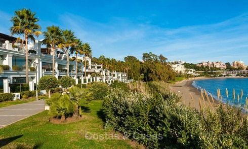 Apartamento de lujo en primera línea de playa para comprar, Estepona, costa del Sol 7965