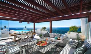 Apartamento de lujo en primera línea de playa en venta, Estepona, Costa del Sol con vistas al mar 9782 